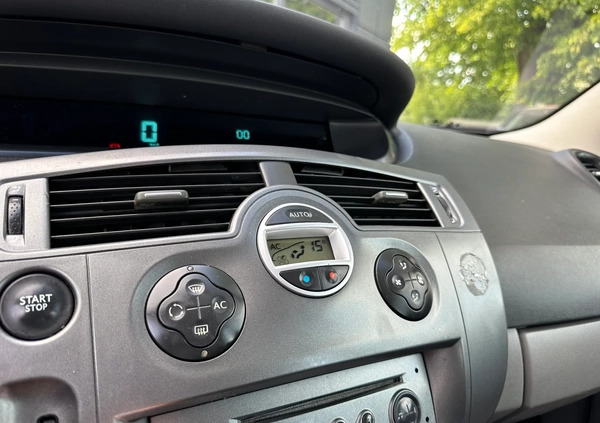 Renault Scenic cena 7900 przebieg: 220000, rok produkcji 2005 z Drohiczyn małe 352